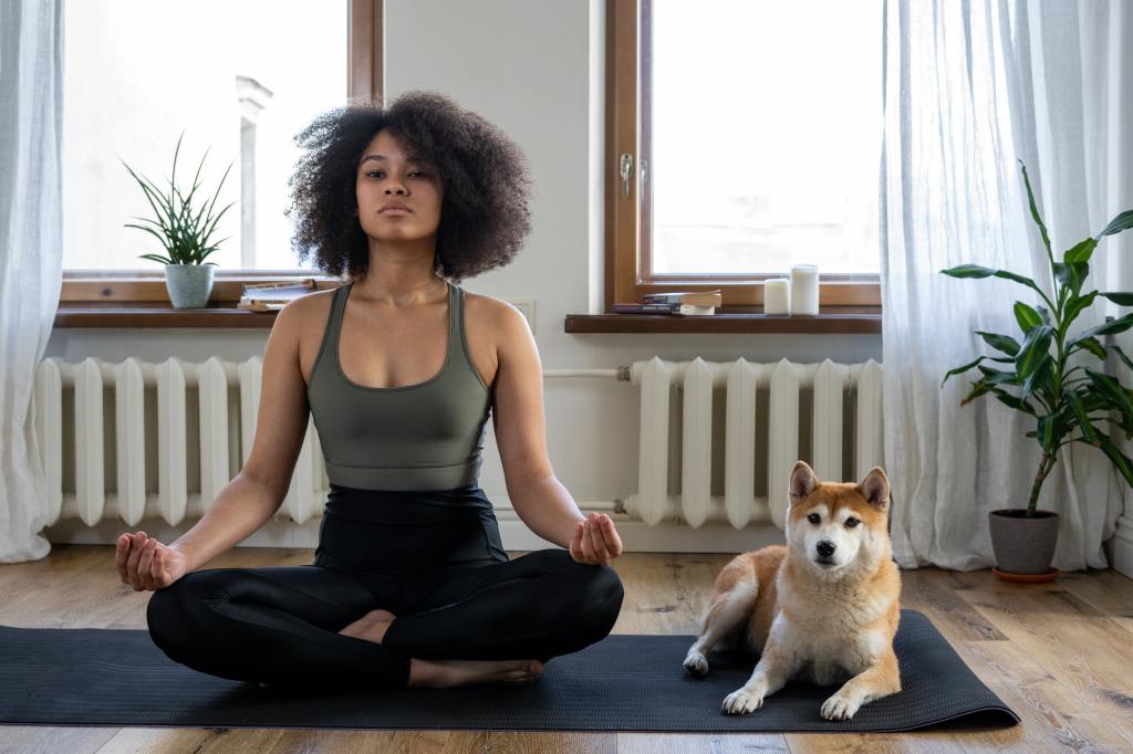 5 Ways to Begin (and Maintain) Your At-Home Yoga&nbsp;Practice